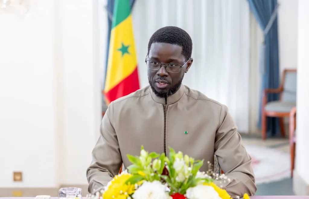 Le Président de la République, Son Excellence Monsieur Bassirou Diomaye Diakhar Faye, a reçu en audience, ce Vendredi 17 juillet 2026, une délégation de la Confédération nationale des Employeurs du Sénégal (CNES), conduite par son président, Monsieur