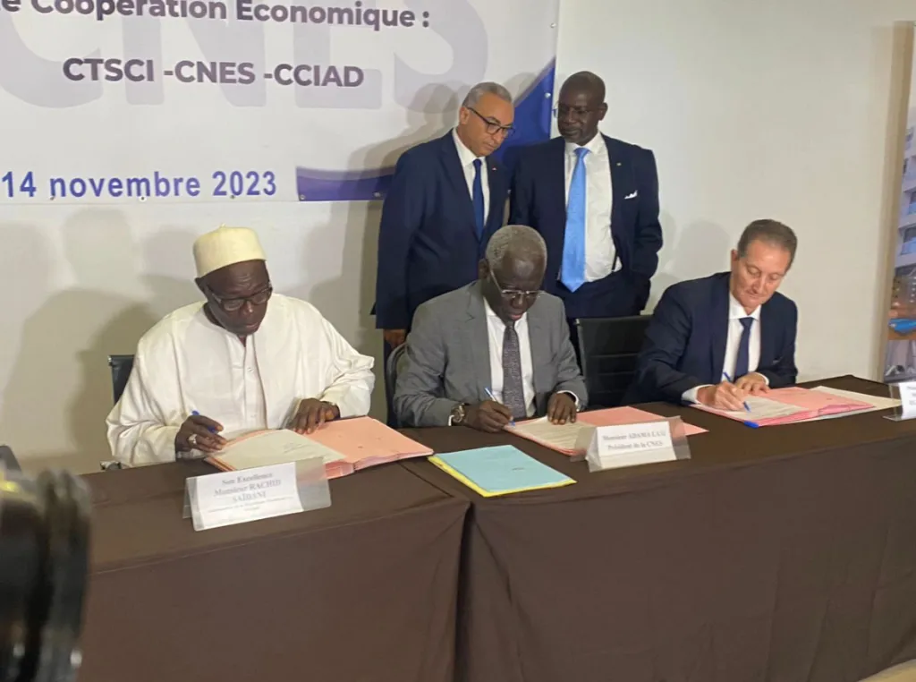 Cérémonie de signature ce mardi 14 novembre 2023 entre la CNES, la CTSCI et la CCIAD