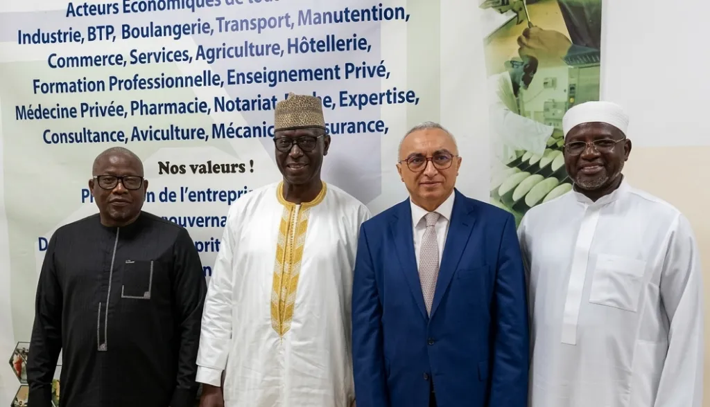 Visite de courtoisie et de prise de contact de Son Excellence l’Ambassadeur de Tunisie à Dakar